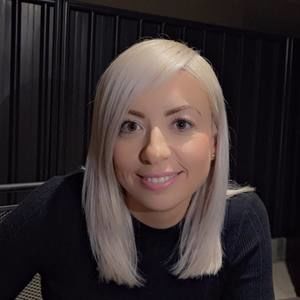 Meet your Posher, Toni